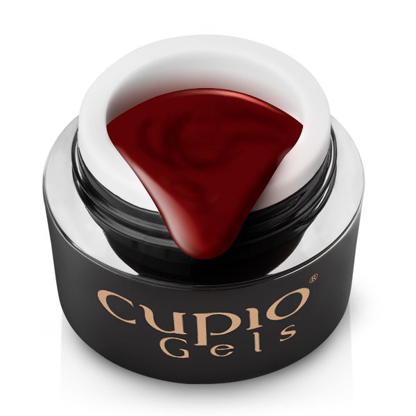 gel_color_cabernet Öffnetes Glas mit rotem Modellagegel von Cupio Gels