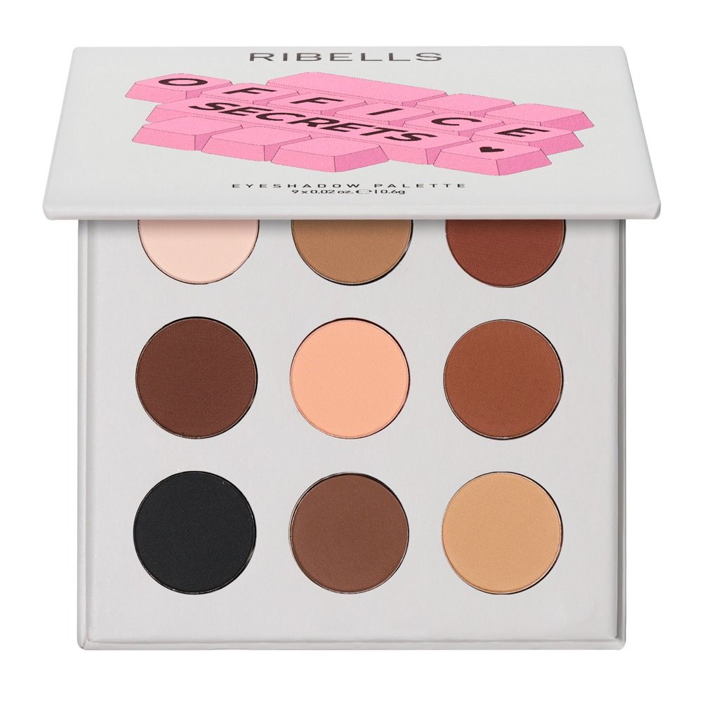 Geöffnete Ribells Off the Secrets Lidschattenpalette mit 9 matten Farbtönen in Creme, Beige, Braun, Pfirsich und Schwarz
