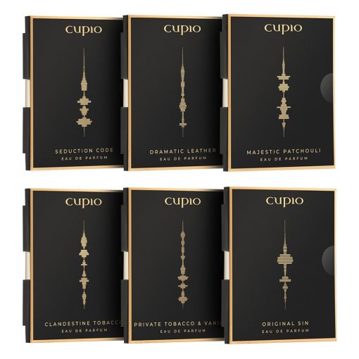 Sechs Parfumflakons im Cupio Design: verschiedene Düfte wie Seduction Code und Dramatic Leather.