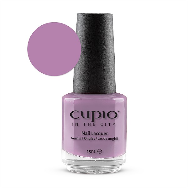Flasche mit Cupio Nagellack in zartem Lilaton, 15ml