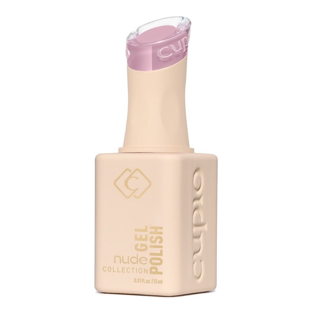 Produktbild: Cuccio Nude Collection Gel Polish in Nude-Rosé in eckiger 15-ml-Flasche mit roséfarbenem Deckel
