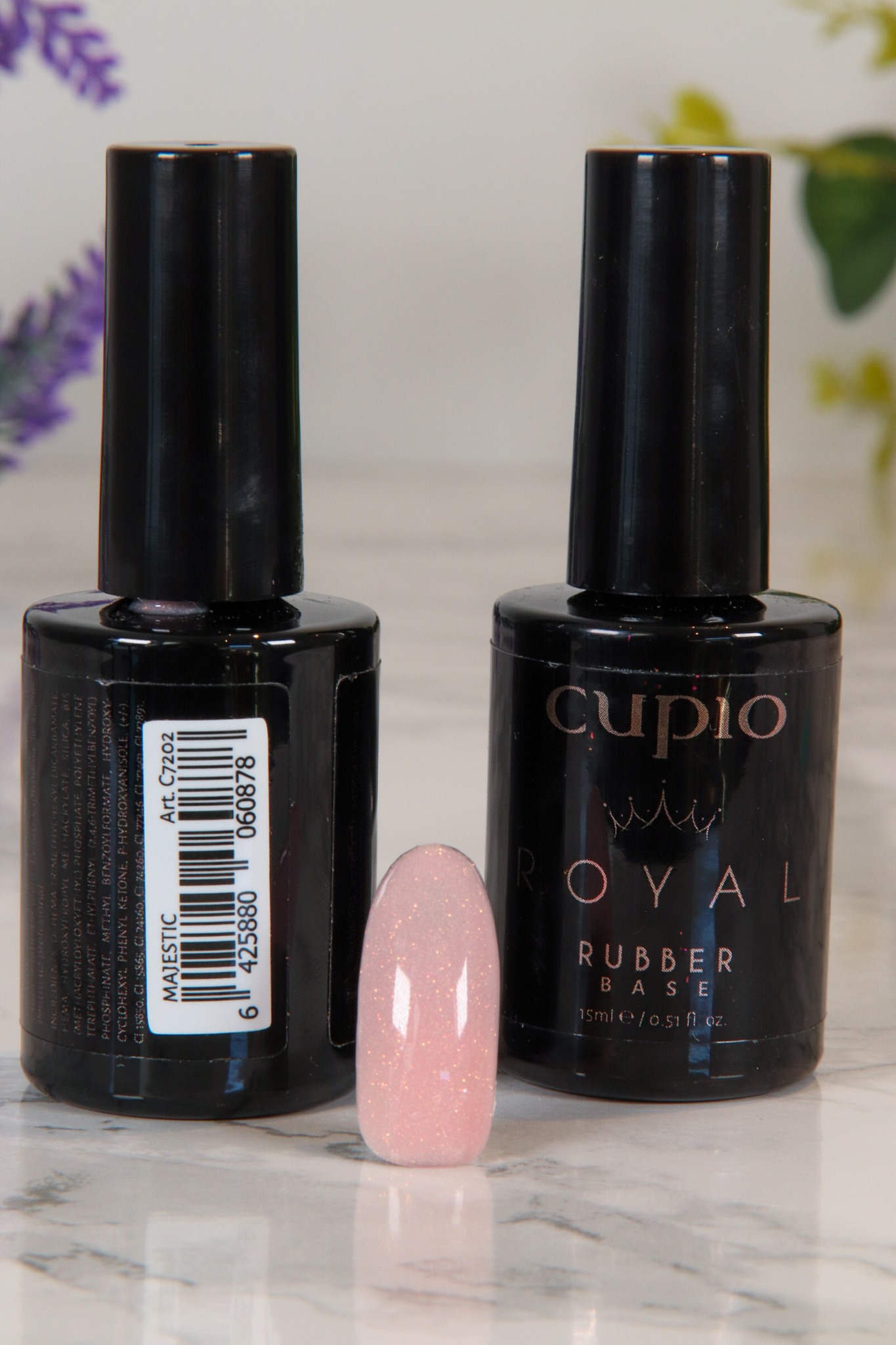 331631157_896764361648823_8939664182115666065_n Cupio Royal Rubber Base in der Farbe Majestic mit Nagelspitze