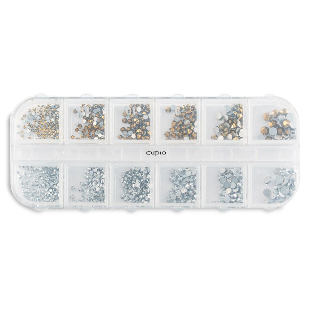 Sortierbox mit Strasssteinen in Gold- und Silbertönen von cupio