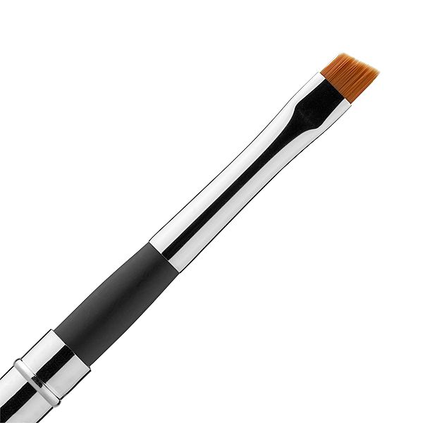 Detailaufnahme eines hochwertigen Pinsel mit flacher Spitze und ergonomischem Griff