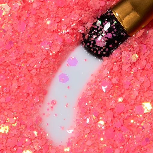gel_design_granita_papaya_chill_c8841_b_1 Detailaufnahme von Glitzerpuder in Pink mit einem Pinsel