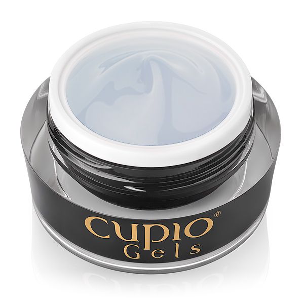 flexi_slim_gel_clear_1_1 Blick auf einen offenen Behälter mit Cupio Gels, ideal für Nageldesign-Anwendungen.