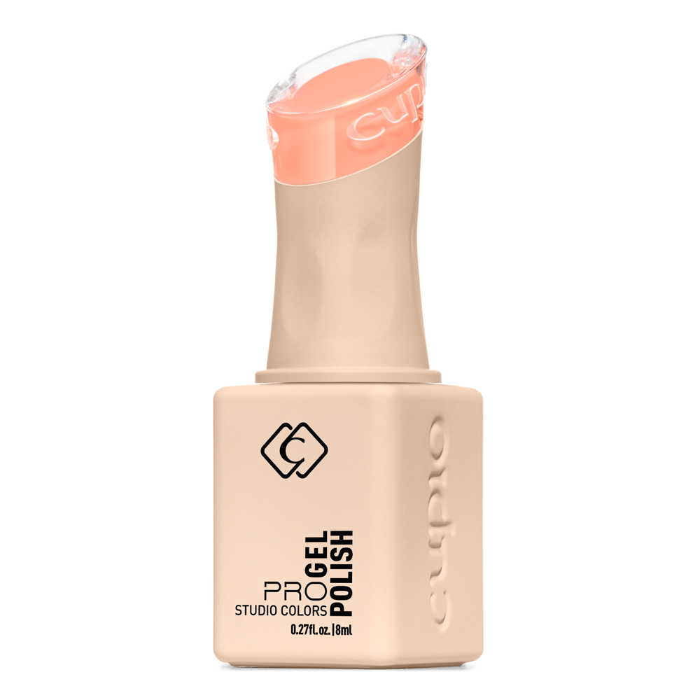 Cupio Gellack PRO Studio Colors Peach Mochi 8ml, pfirsichfarbener Nude-Gel-Lack in eleganter Flasche für professionelle Nageldesigns