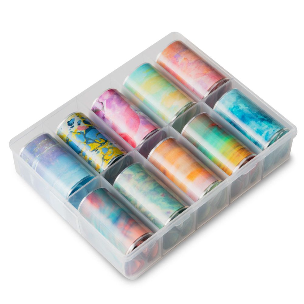 Farbenfrohe Washi-Tapes in einer durchsichtigen Box, ideal zum Dekorieren und Basteln.