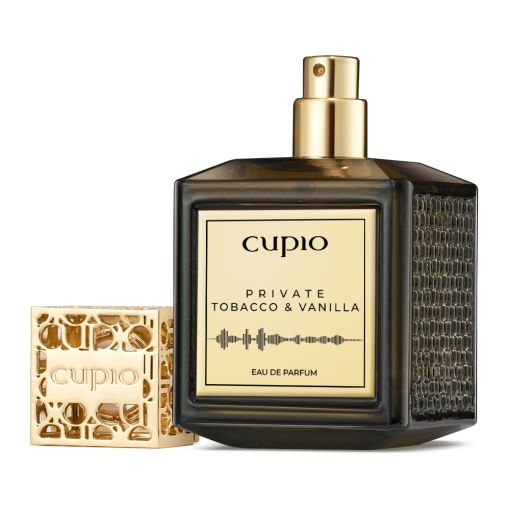 private_tobacco_vanilla_c Flasche des Cupio Private Tobacco & Vanilla Eau de Parfum mit goldener Verpackung