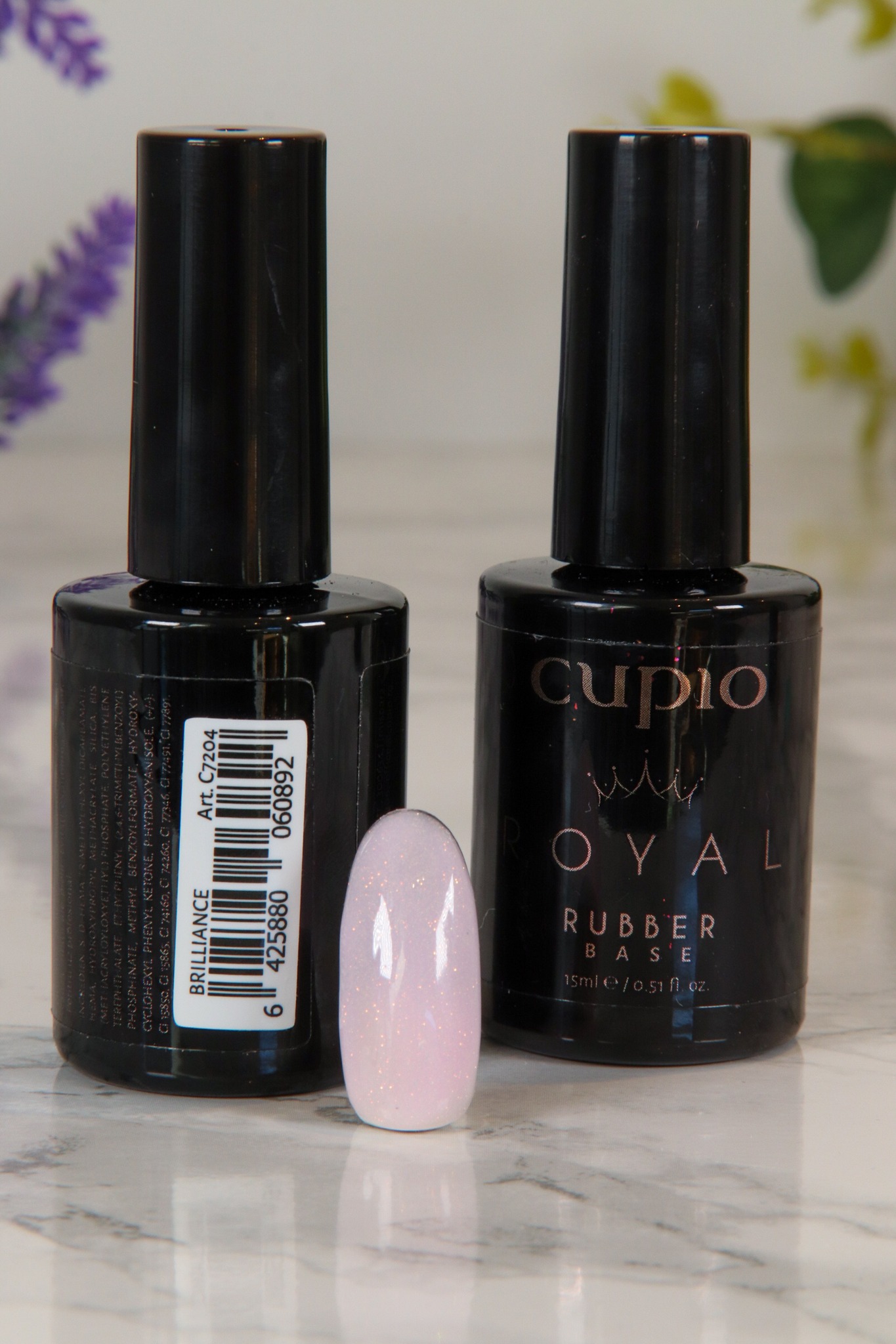 331599322_880376539907186_5804307536354336817_n Cupio Royal Rubber Base und ein transparentes Nagellack Muster