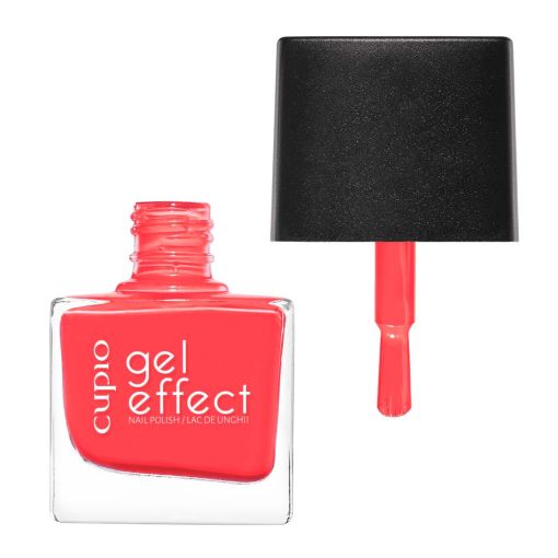 Cupio Gel Effect Nagellack in einer quadratischen Flasche, leuchtend rot mit Pinsel