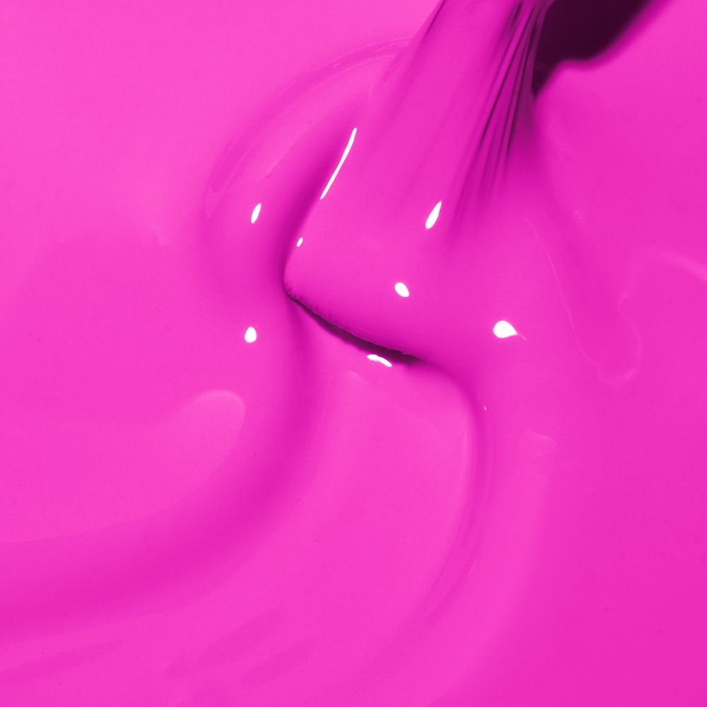 Makroaufnahme von leuchtend pinkem Cupio Gellack The One Exotic Flirt 15ml mit glänzender, cremiger Textur für eine elegante semipermanente Maniküre
