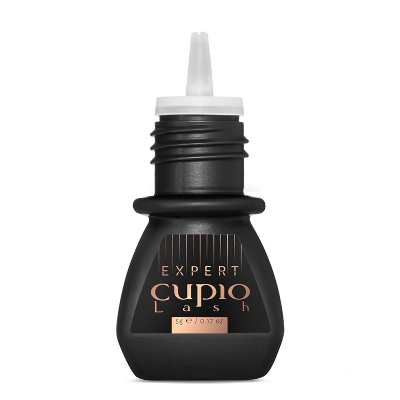 lipici_gene_dynamic_b Cupio Lash Expert Wimpernkleber in schwarzer Flasche mit präziser Spitze