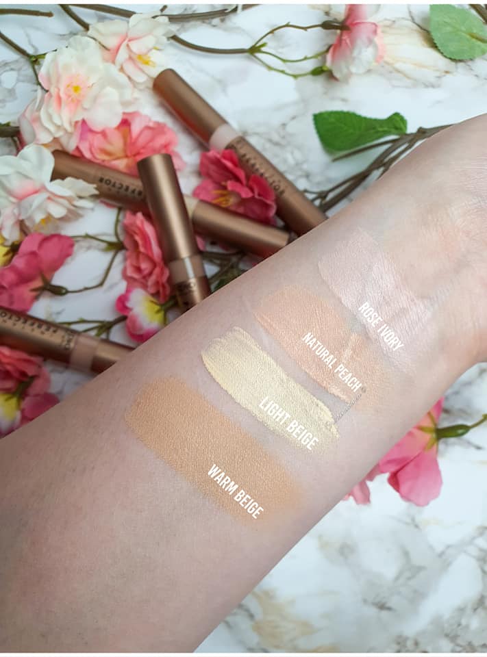 185849556_10219611066450017_4015976117769922641_n Swatches von fünf Make-up-Farben auf dem Unterarm, um die Nuancen zu präsentieren.