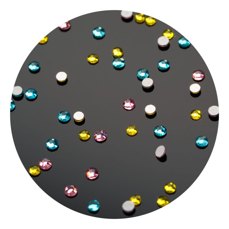 Dekorative Glitzersteine in verschiedenen Farben