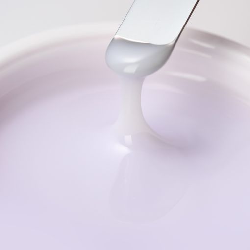 Flüssiges fliederfarbenes UV-Gel für Nägel