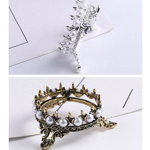 Haarkrone mit Perlen, verziert in Silber und Gold, ideal für festliche Anlässe